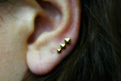 Qadın sırğaları 750 əyarlı qızıl, mikro-labret, 0.72 qram, 8 mm - Sırğa_ES_G_0875 — Bakı