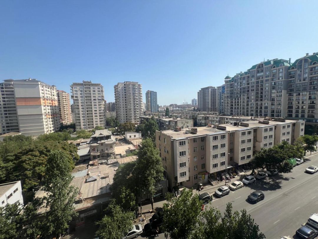 Satılır 4 otaqlı yeni tikili 190 m² — Mənzil, Bakı (9)