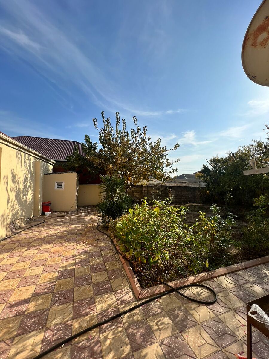 Satılır 4 otaqlı həyət evi/bağ evi 400 m² — Ev, villa, Bakı (2)