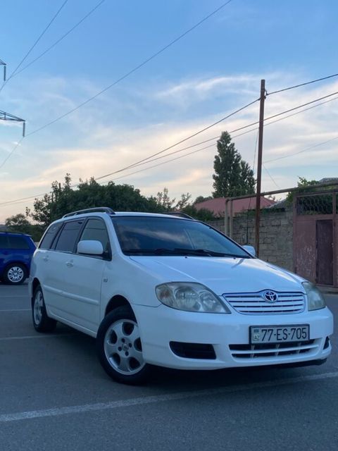 Toyota Corolla, 1.4 L, 2005 il, 500 000 km — Bakı