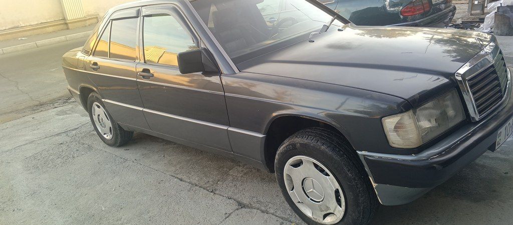 Mercedes 190, 2.0 L, 1990 il, 300 000 km 10-RM-490 — Avtomobillər, Mingəçevir (2)