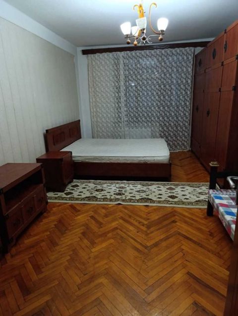 İcarəyə verilir 3 otaqlı köhnə tikili 90 m² — Bakı