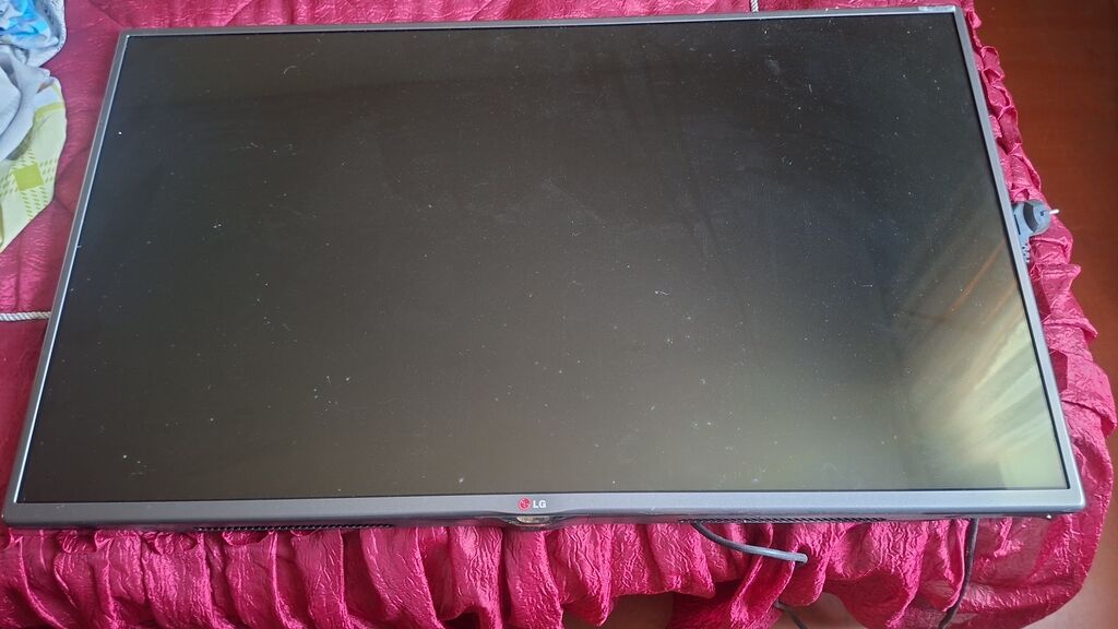 LG televizor/monitor Xüsusiyyətlər: - Ekran diaqonalı təxminən 41" — Televizorlar, Digah