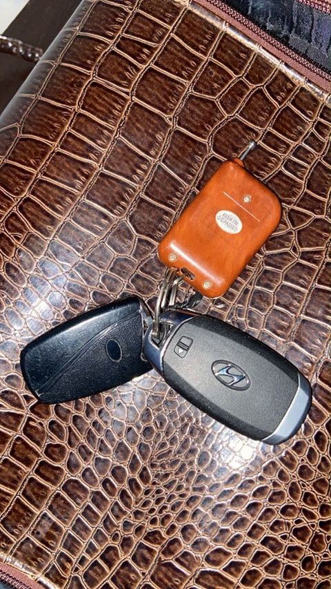 Hyundai avtomobilləri üçün açar və pult dəsti Tərkib: - 2 ədəd — Bakı