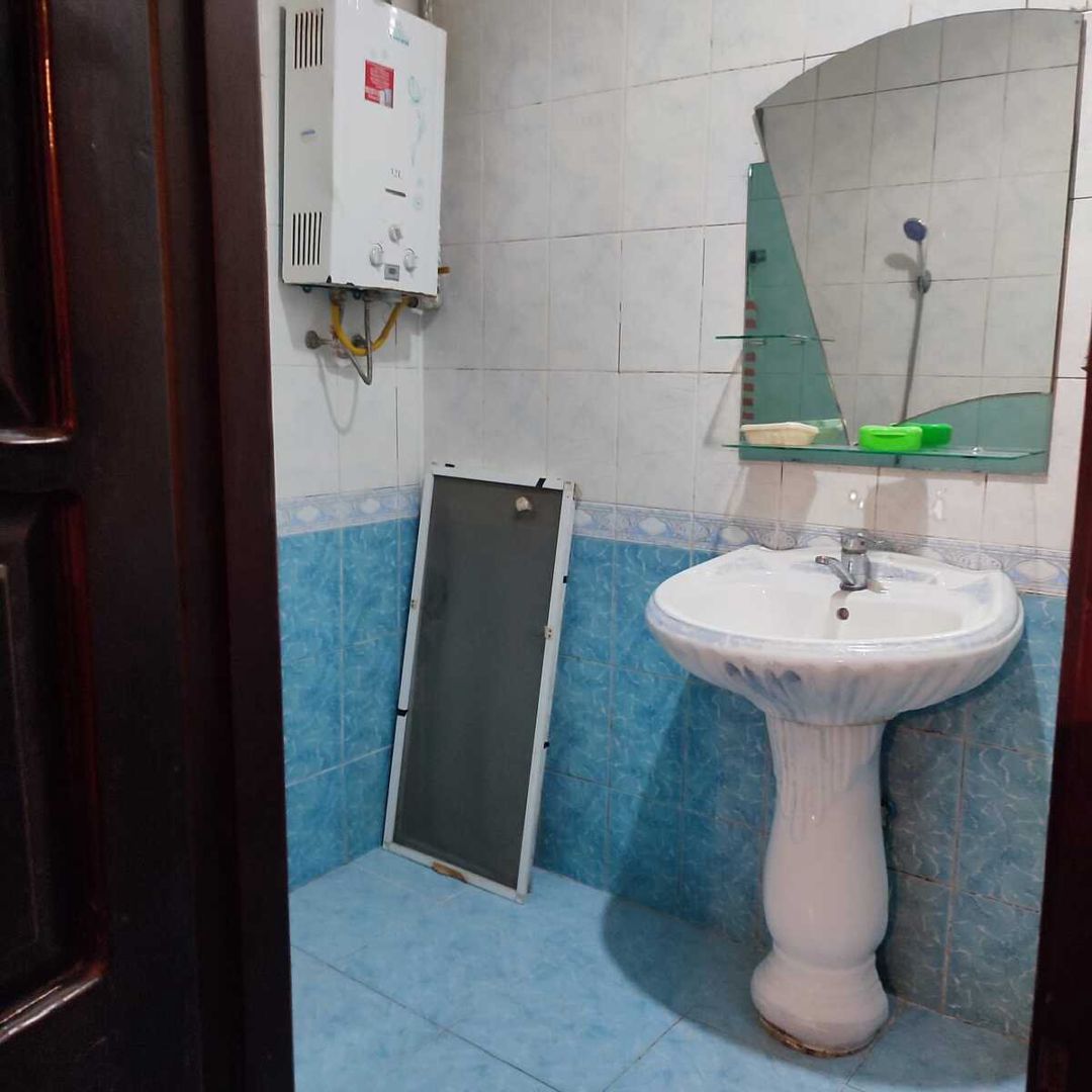 Satılır 2 otaqlı köhnə tikili 60 m² — Mənzil, Bakı (3)