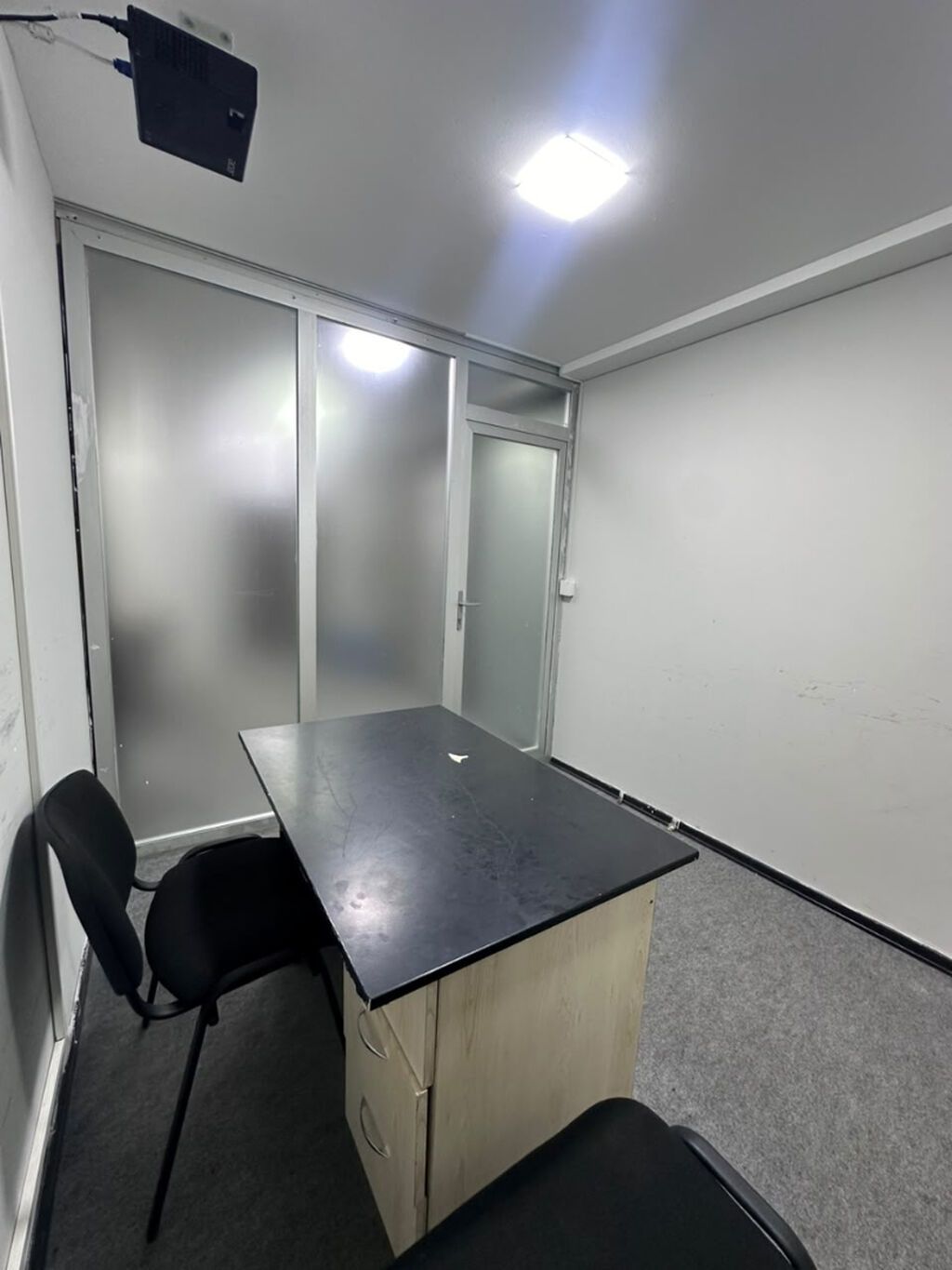 Ofis Otağı İcarəyə Verilir Ünvan: Həsən Abdullayev 11. İçərişəhər — Mənzil, Bakı (2)
