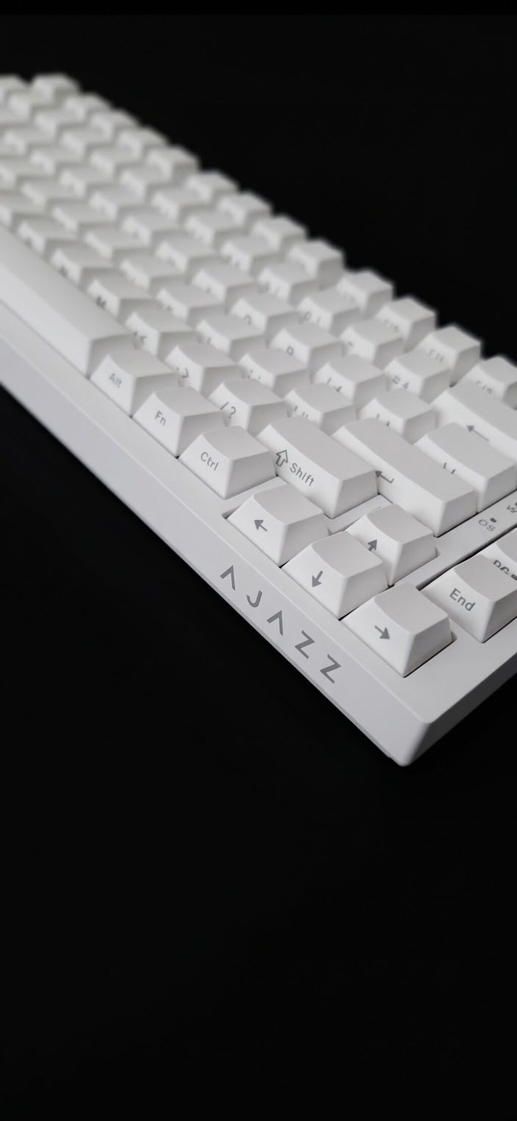75% ölçüdədir. Mavi switch-dir. Tək rəng arxa işığı müxtəlif — Klaviaturalar və siçanlar, Bakı (3)