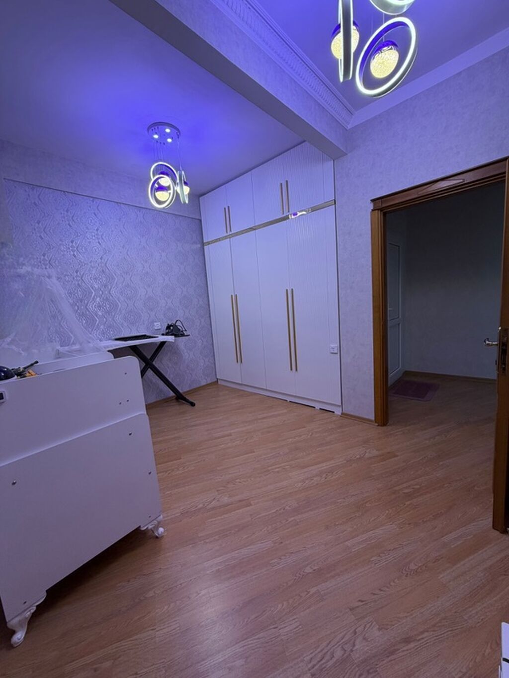 Satılır 3 otaqlı yeni tikili 114 m², Xətai r. Təmirli səliqəli evdir — Mətbəx mobilyası, Bakı (2)