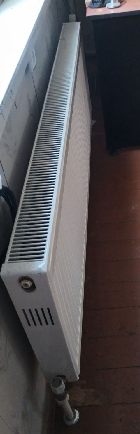 Panel tipli polad radiator Normal vəziyyətədi 3-4 il işləyib heç bir — Masazır