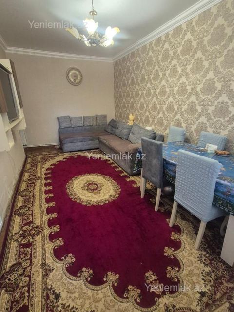 Satılır 2 otaqlı Bina evi menzil (Köhnə tikili), 70 m², 9-cu mikrorayon — Sumqayıt
