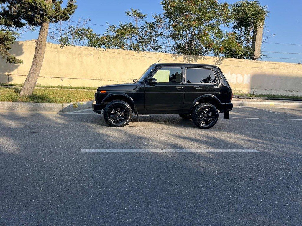 Lada (VAZ) Niva, 1.7 L, 2023 il, 30 000 km — Avtomobillər, Bakı (10)
