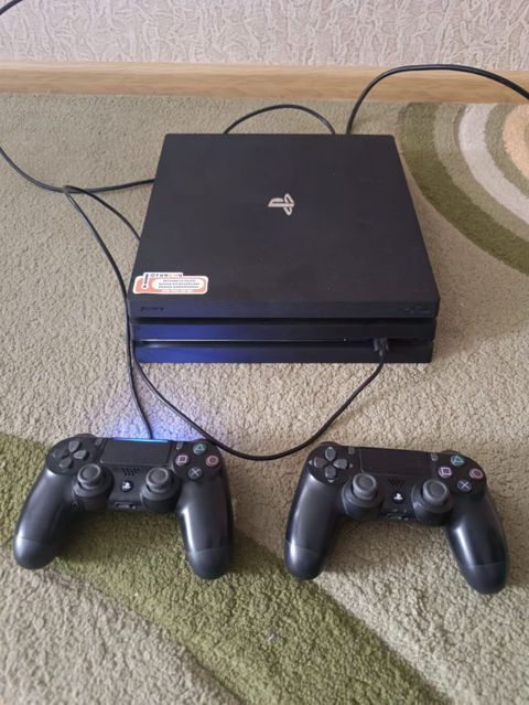 PlayStation 4 Pro (PS4 Pro) oyun konsolu dəsti Xüsusiyyətlər — Oyun konsolları