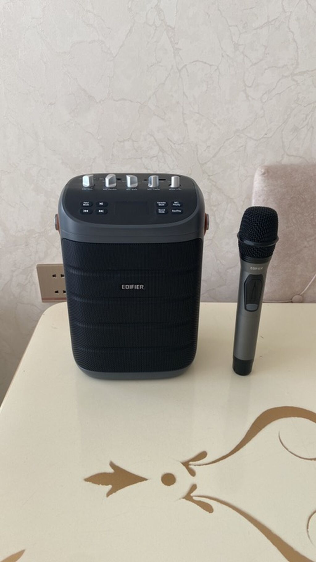 Edifier daşınan karaoke və Bluetooth akustik sistemi + simsiz mikrofon — Karaoke, Digah (3)