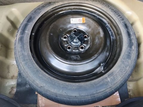 Ford Fusion ehtiyyat təkəri əla vəziyyətdə — Bakı