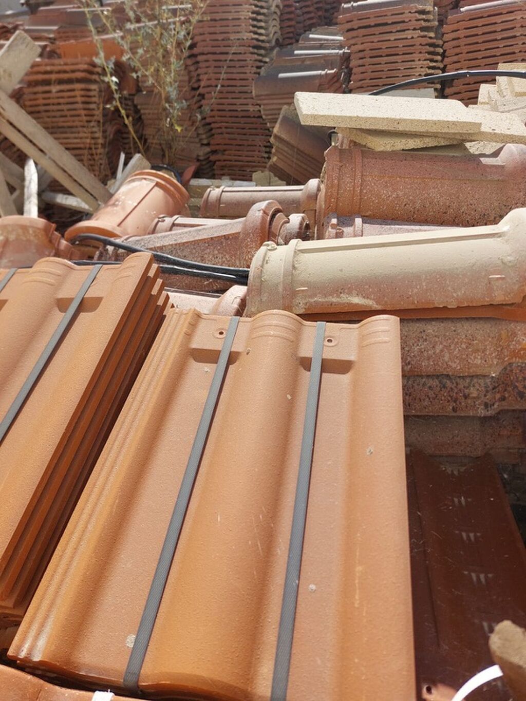 Keramik çerepitsa, rəng - Qırmızı — Dam örtükləri, Bakı (4)