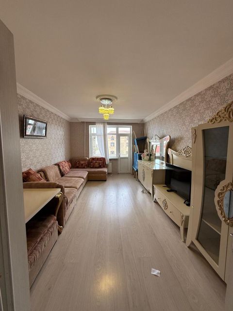 Satılır 3 otaqlı köhnə tikili 90 m² — Bakı