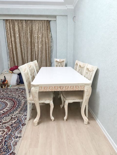 Qonaq otağı üçün, İşlənmiş, Kvadrat masa, 8 stul — Masalar və stullar