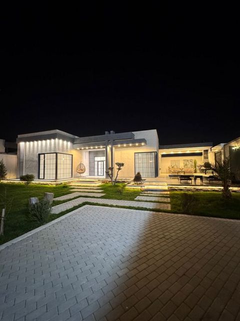 Satılır 5 otaqlı həyət evi/bağ evi 220 m² — Bakı
