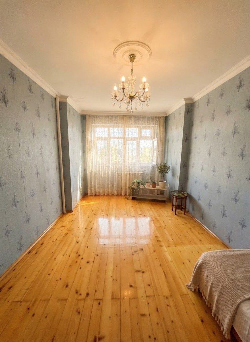 Satılır 3 otaqlı köhnə tikili 100 m² — Mənzil, Bakı (2)