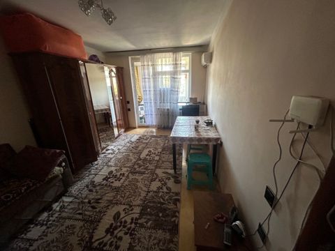 Satılır 1 otaqlı köhnə tikili 32 m² — Bakı
