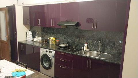 Mətbəx mebeli satılır 700₼. ölçüsü 6/50sm. Üzərində heçnə — Mətbəx mebeli