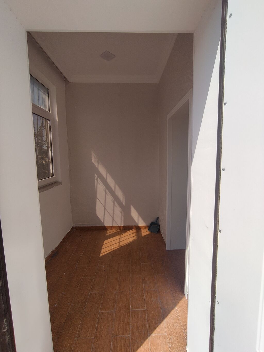 Həyət evi satılır. Ev Saray qəsəbəsində yerləşir — Ev, villa, Saray (5)
