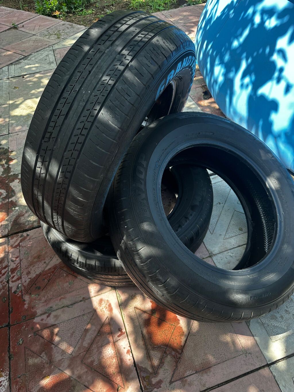 Salam. 3 ədəd 17 lik dunlop. 3 ü bir yerdə 75 manat. Əyrisi cırığı — Şinlər, Bakı