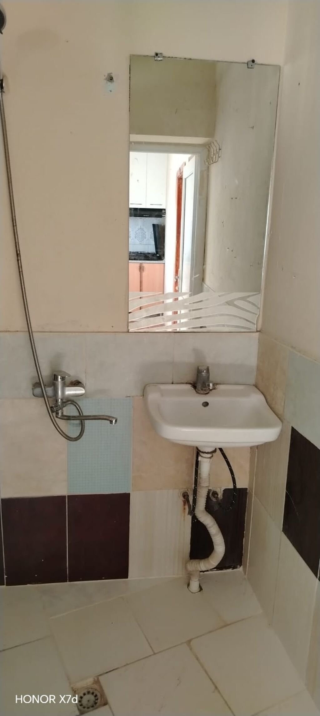 Saray 1 saylı mektebe yaxın 200m — Ev, villa, Saray (8)