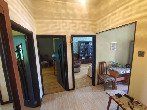 Satılır 3 otaqlı köhnə tikili 55 m² — Bakı