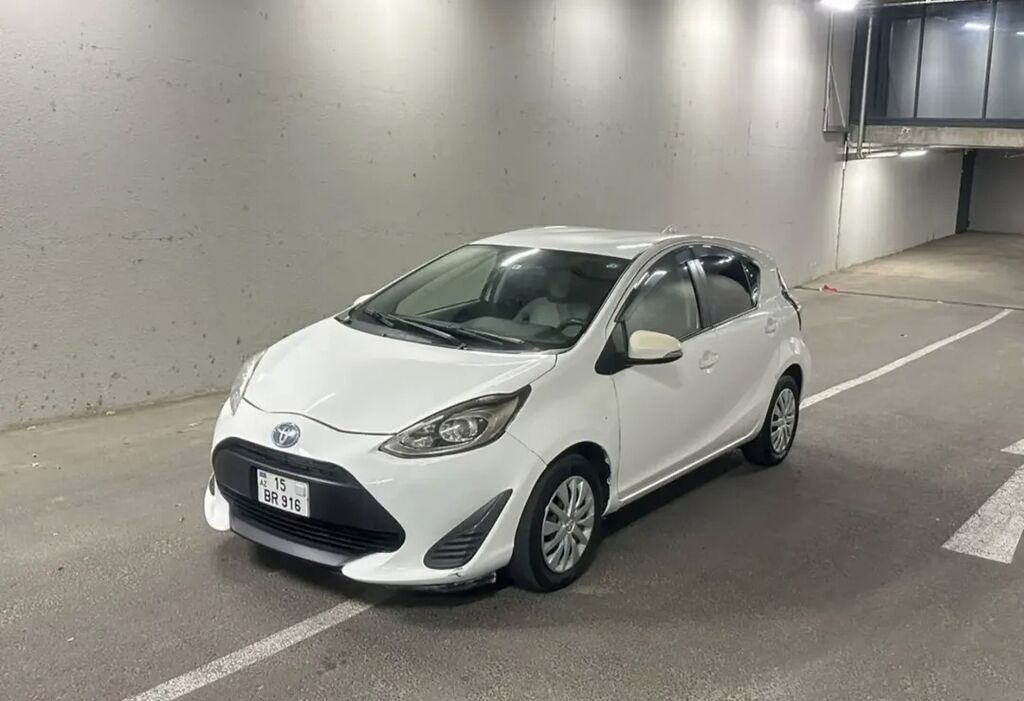 Toyota Aqua: 1.5 l 2018 il Hetçbek 15-BR-916 — Avtomobillər, Bakı (2)