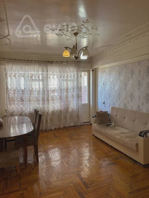 3 otaqlı mənzil, 85 m², Zahid Xəlilov — kirayə — Makler