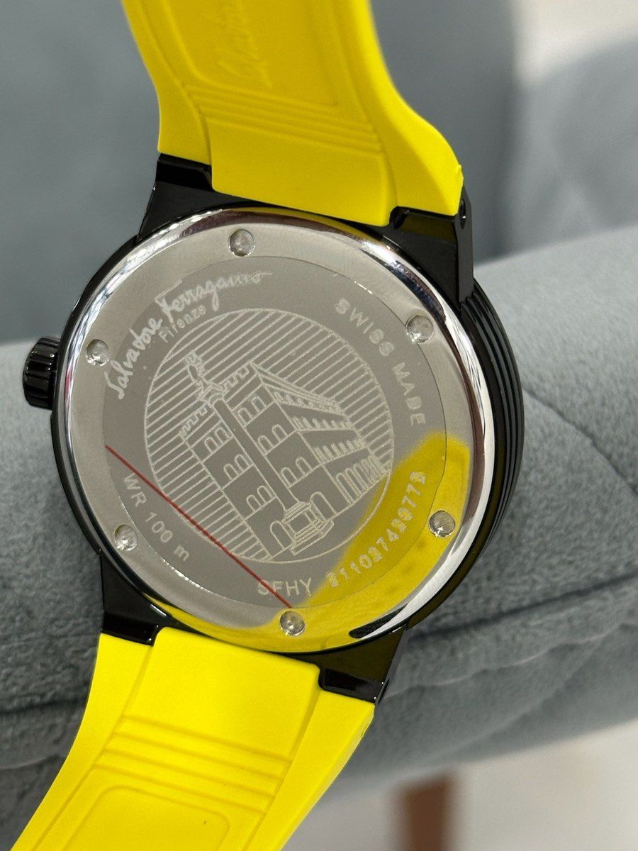 "Salvatore Ferragamo F80 Quartz Black Dial Yellow" qol saatı — Şəxsi əşyalar, Bakı (6)