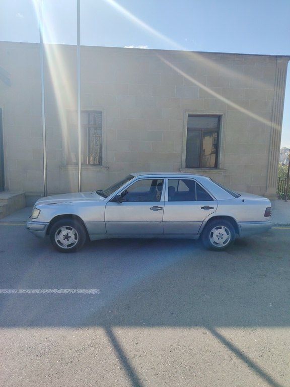 Mercedes 220 E, 2.2 L, 1994 il, 615 000 km 10-XE-511 — Avtomobillər, Bakı (3)