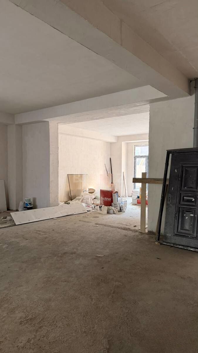 Satılır obyekt 210 m² — Əmlak, Bakı (4)