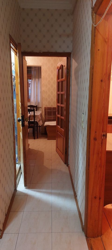 İcarəyə verilir 2 otaqlı köhnə tikili 60 m² — Bakı