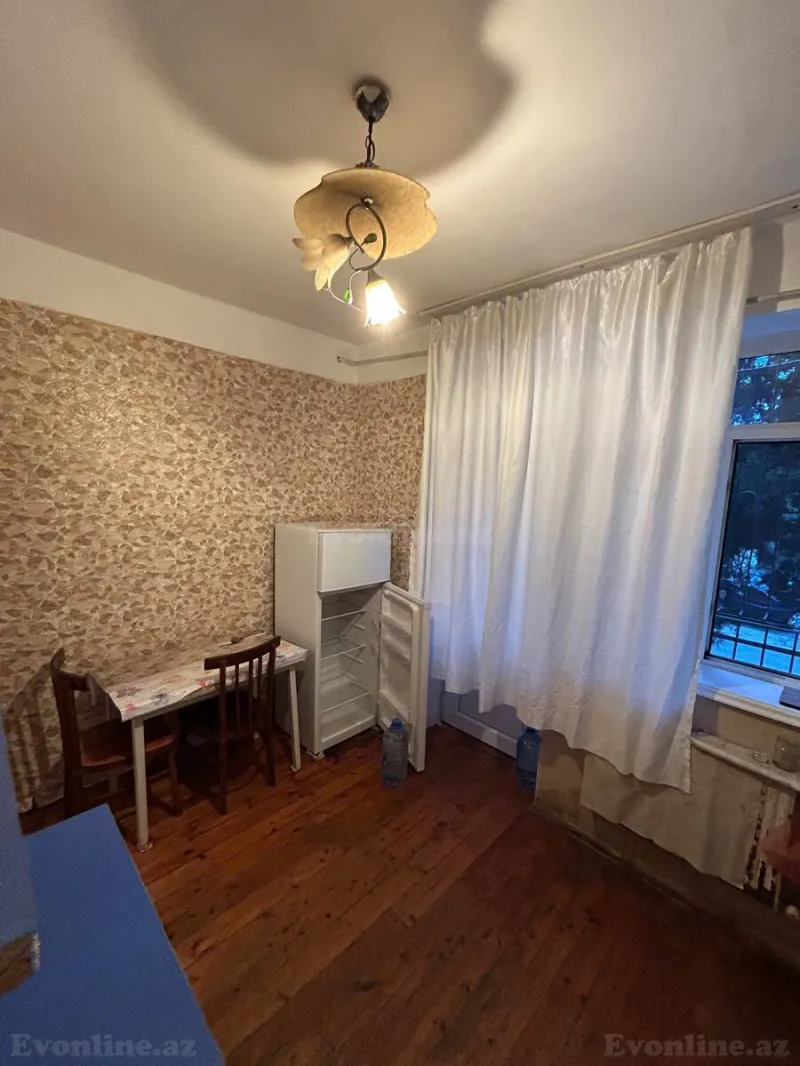 Kirayə verilir 1 otaqlı Mənzil Köhnə tikili 30 m² Bakı, Suraxanı r., Qaraçuxur — Mənzil, Bakı (5)