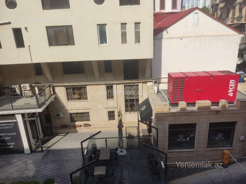 Kirayə 2 otaqlı Bina evi menzil (Köhnə tikili), 60 m², Səbail rayonu — Mənzil, Bakı (8)