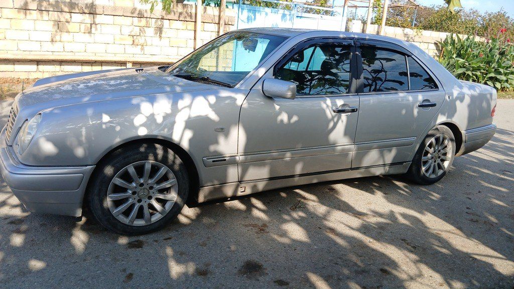 Mercedes E 230, 2.3 L, 1996 il, 400 000 km — Avtomobillər, Xaçmaz (4)