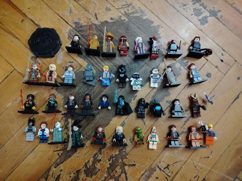 Lego mini-fiqur kolleksiyası – müxtəlif temalı personajlar dəsti — Bakı