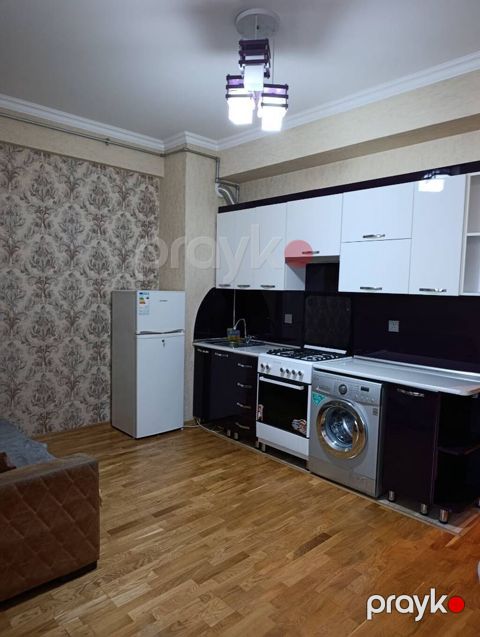 Sumqayıt şəhər 10-cu mkr, yeni tikili16/9 cu mərtəbəsi, 37 m², 1 — Sumqayıt