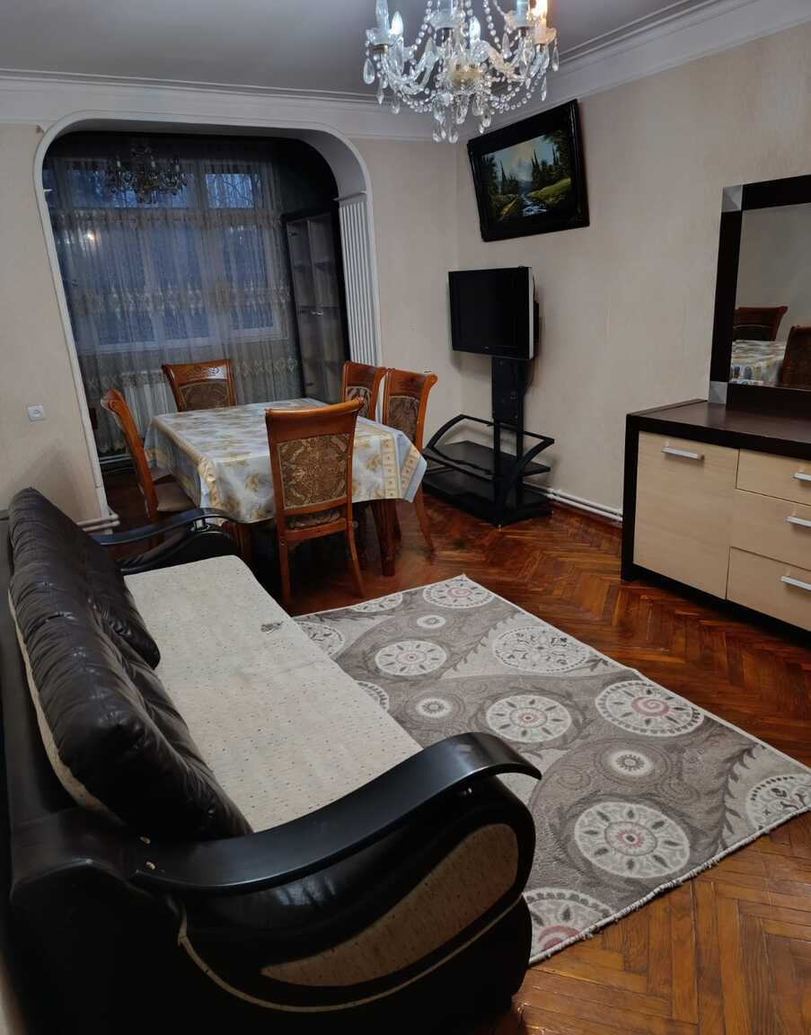 3 otaqlı mənzil 70 m² kirayə verilir — Bakı