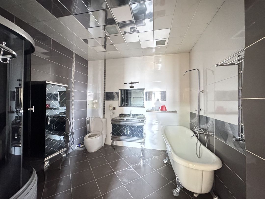 Satılır 4 otaqlı yeni tikili 220 m² — Mənzil, Bakı (11)