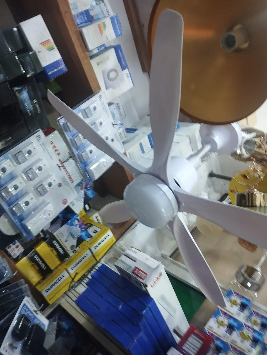 LED işıqlı ventilyator lampa - 32" ölçü — İşıqlandırma, Bakı