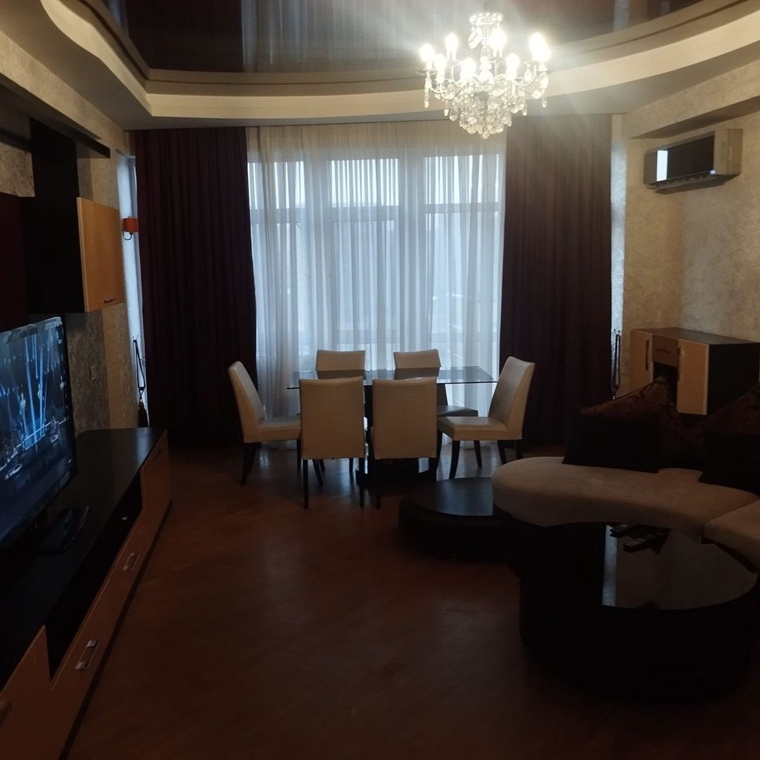 İcarəyə verilir 3 otaqlı yeni tikili 150 m² — Mənzil, Bakı (11)