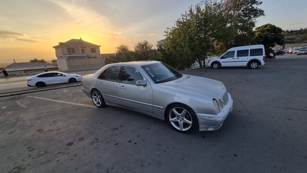 Mercedes E 240, 2.4 L, 2001 il, 411 232 km 90-HD-061 — Avtomobillər, Naxçıvan (8)