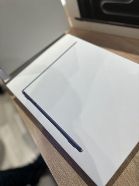 MacBook Air 13.6'inch 16/512GB Midnight — Bakı
