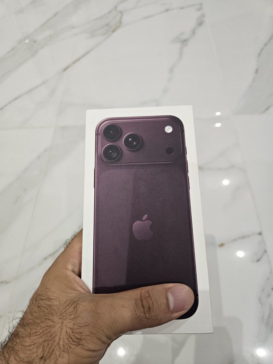 Apple iPhone 18 Pro Max Burgundy 1TB/12GB — Smartfonlar, Bakı