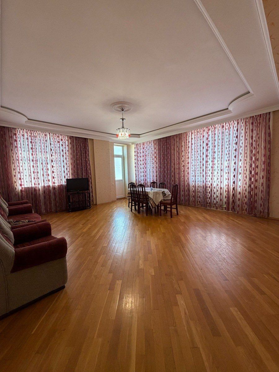 Satılır 3 otaqlı yeni tikili 135 m² — Mənzil, Bakı (2)