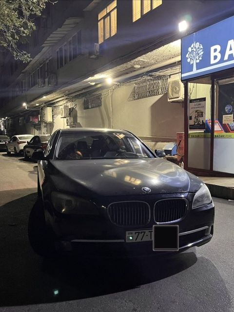 BMW 750, 4.4 L, 2011 il, 160 000 km — Bakı