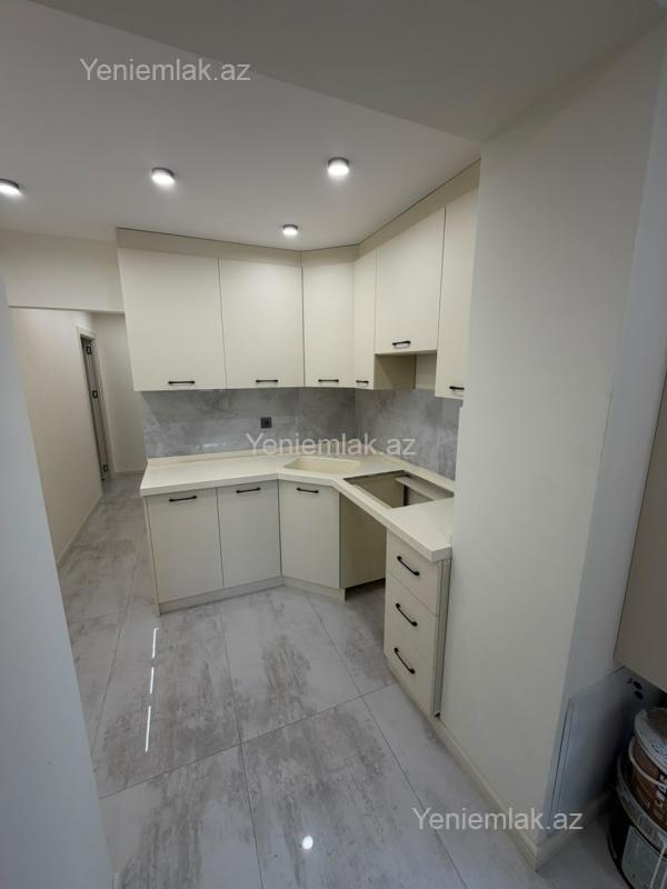 Satılır 3 otaqlı Bina evi menzil (Köhnə tikili), 65 m², Yasamal rayonu — Mənzil, Bakı (8)